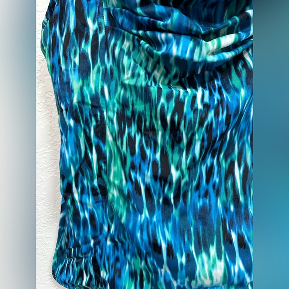 Jamaica Bay Tankini Swimsuit Top - Picture 2 of 6